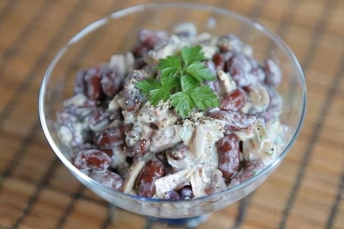 Салат из фасоли с ветчиной 1кг