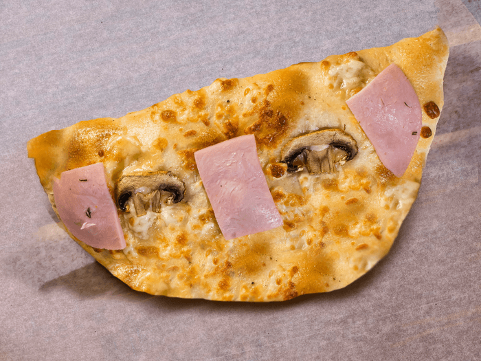 Кальцоне ветчина грибы