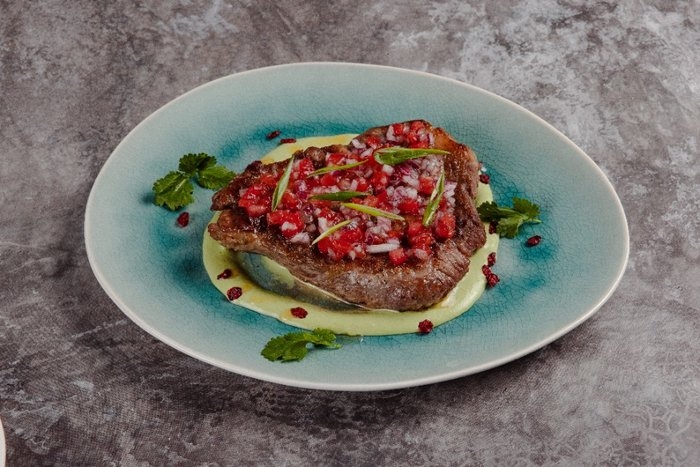 Стейк из Свинины с соусом Айоли