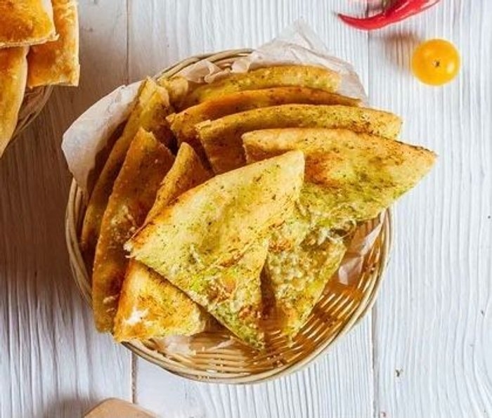 Фокаччо с песто