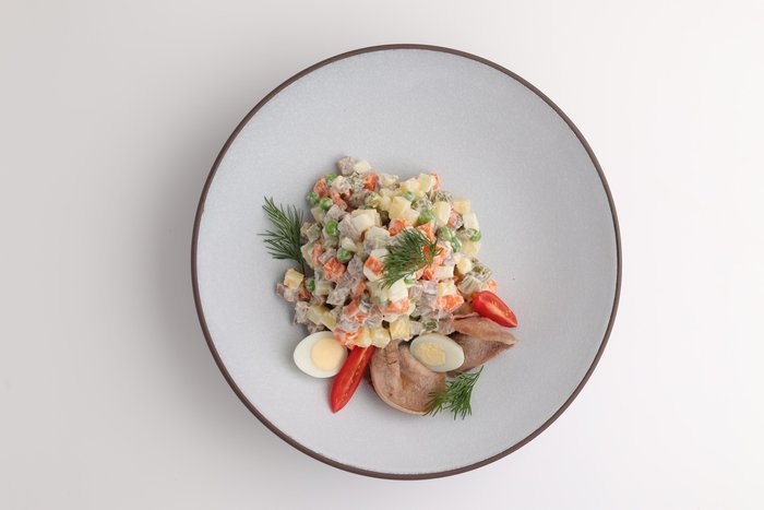 Оливье с языком и горчичной запрвкой